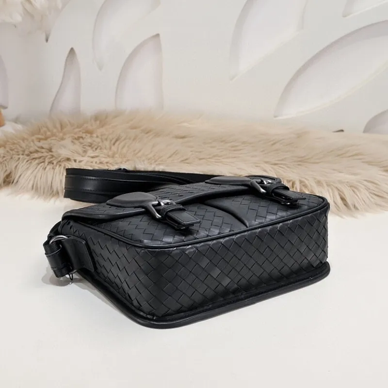 All categories 💚 Top version men’s bags 💚 BV 2024 new BV crossbody bag